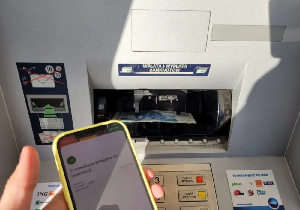 Jak wypłacić BLIKiem z bankomatu - proste kroki i ważne informacje