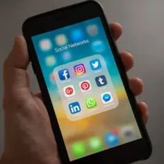 Jak sprawdzić numer telefonu na Facebooku - 5 skutecznych metod