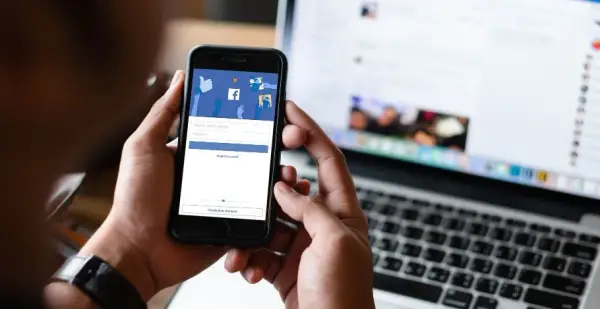 Kto mnie obserwuje na fb aplikacja? Uważaj na zagrożenia i ryzyko