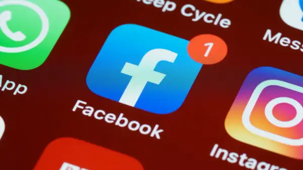 Jak odzyskać hasło Facebook: 7 skutecznych metod [Poradnik]