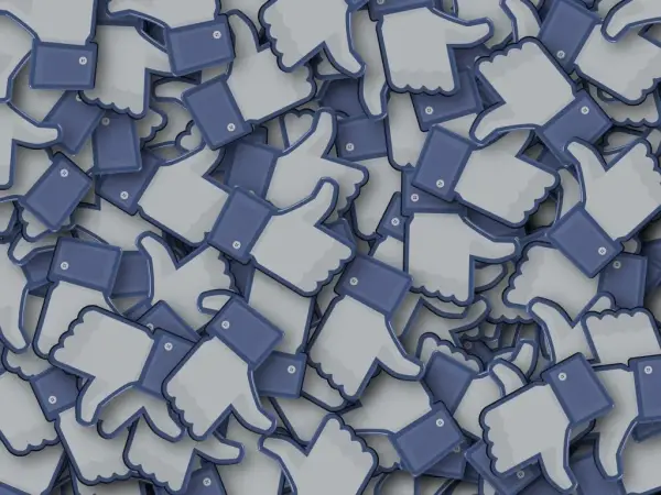 Jak kupić like na Facebooku i uniknąć fałszywych kont?